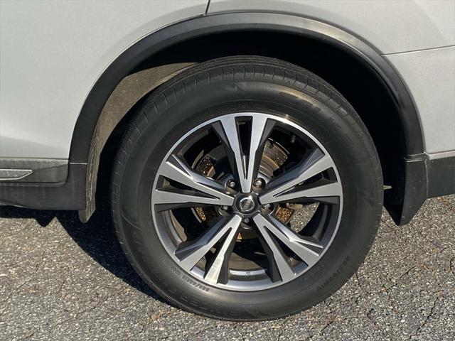 used 2017 Nissan Rogue car