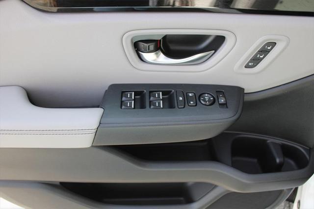used 2025 Honda Pilot car, priced at $46,771