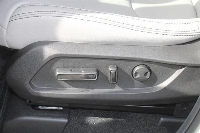 used 2025 Honda Pilot car, priced at $46,771