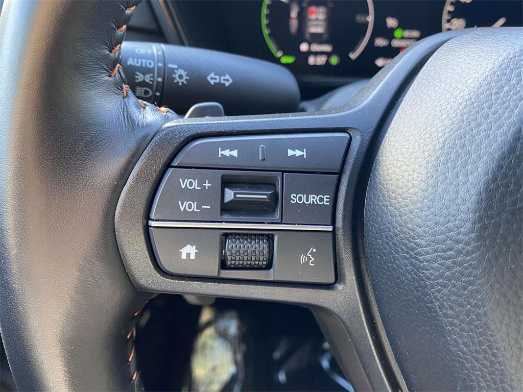 used 2025 Honda CR-V Hybrid car, priced at $37,098