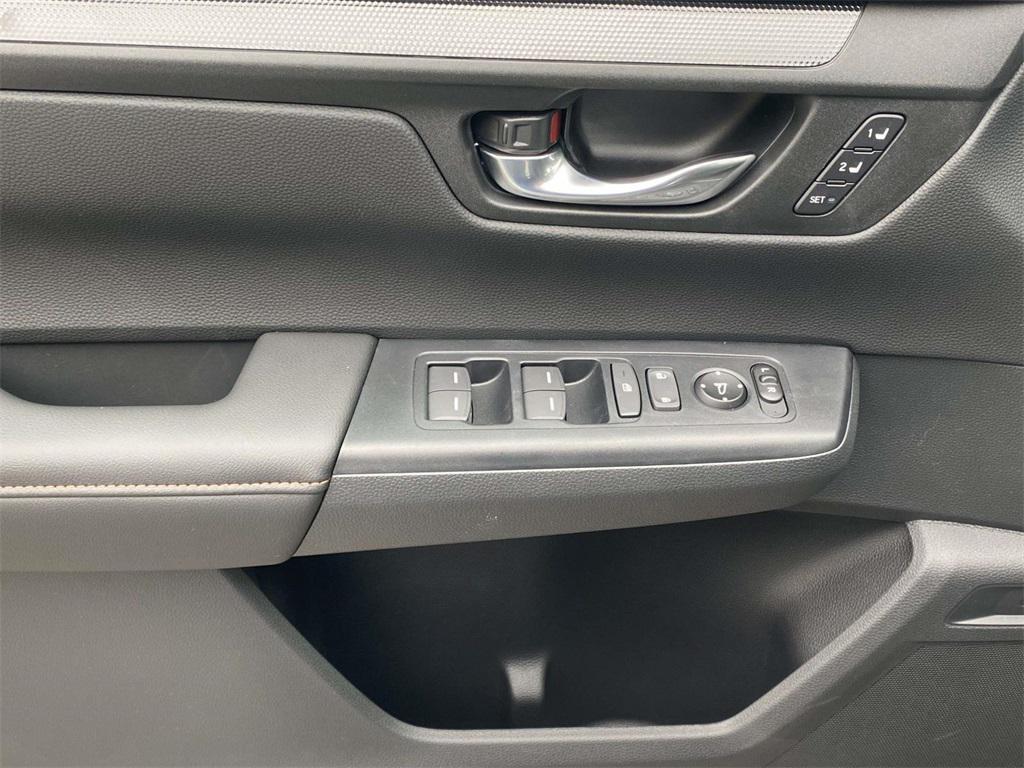 new 2026 Honda CR-V Hybrid car, priced at $41,675