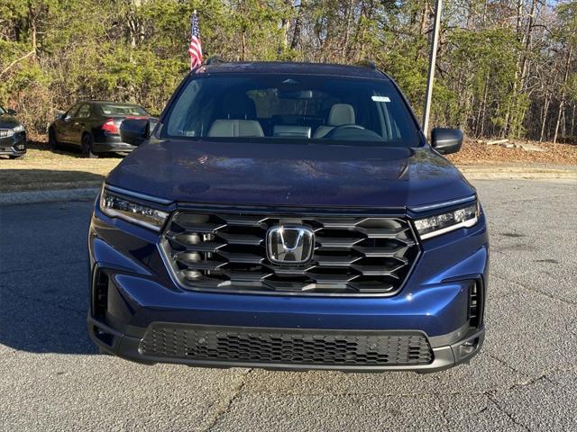 new 2025 Honda Pilot car, priced at $44,480