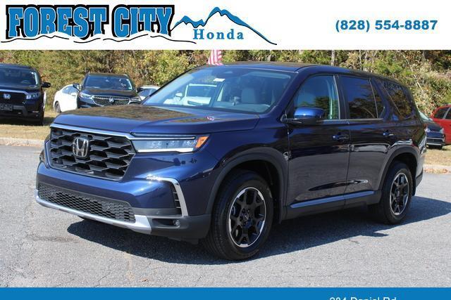 new 2025 Honda Pilot car, priced at $48,895