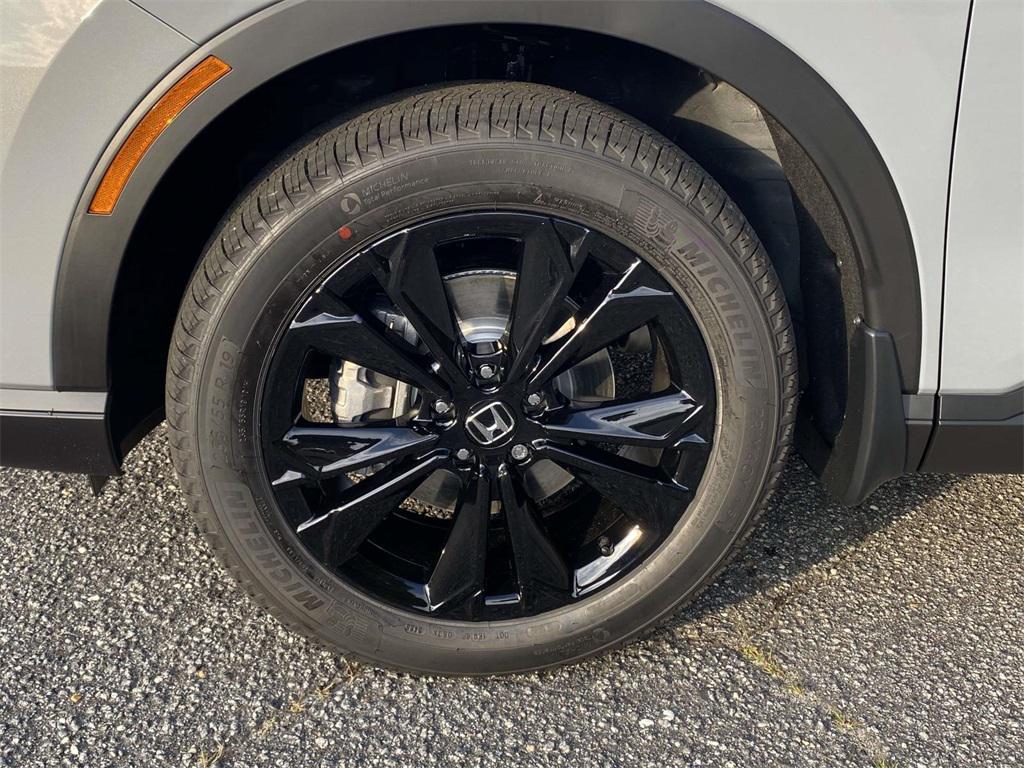 new 2026 Honda CR-V Hybrid car, priced at $48,205