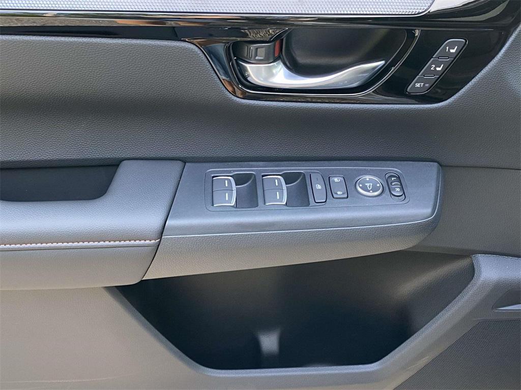 new 2026 Honda CR-V Hybrid car, priced at $48,205