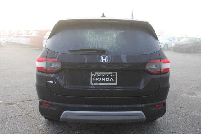 new 2025 Honda Pilot car, priced at $44,895