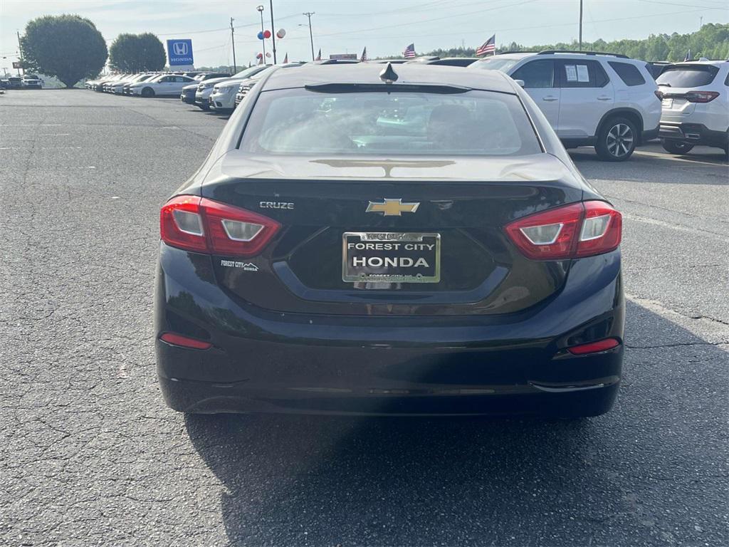 used 2017 Chevrolet Cruze car