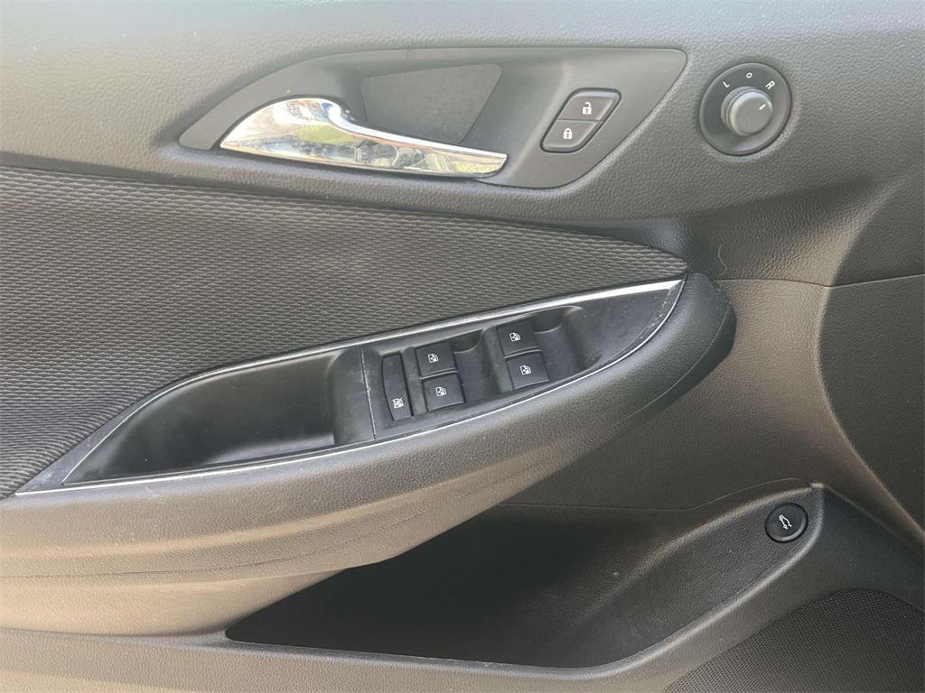 used 2017 Chevrolet Cruze car