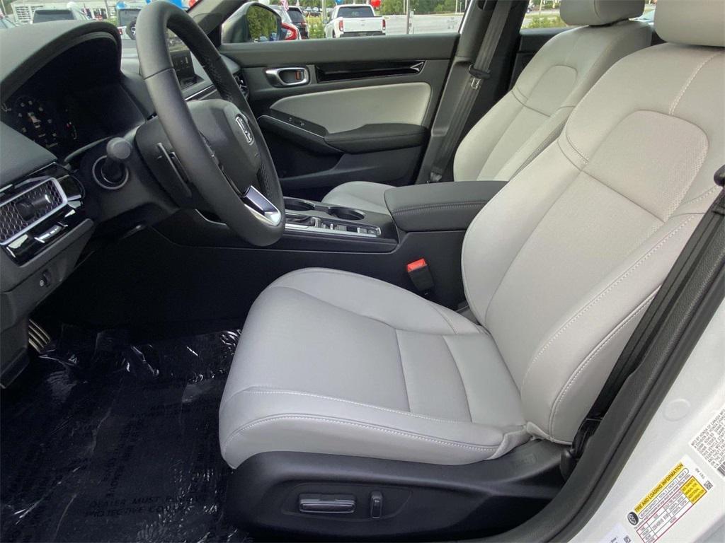 new 2026 Honda Civic Hybrid car, priced at $33,945