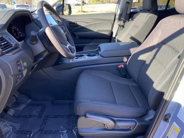 new 2025 Honda Ridgeline car, priced at $43,955