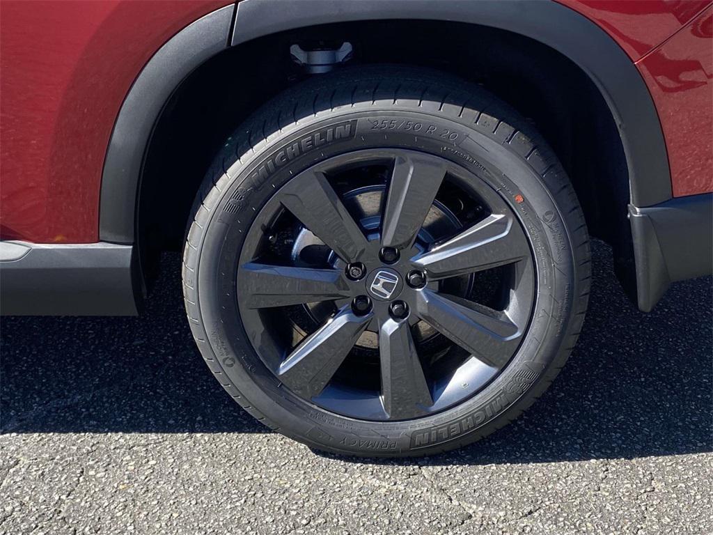 new 2025 Honda Pilot car, priced at $44,250