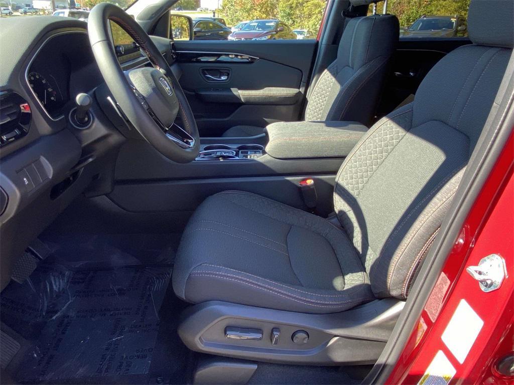 new 2025 Honda Pilot car, priced at $44,250