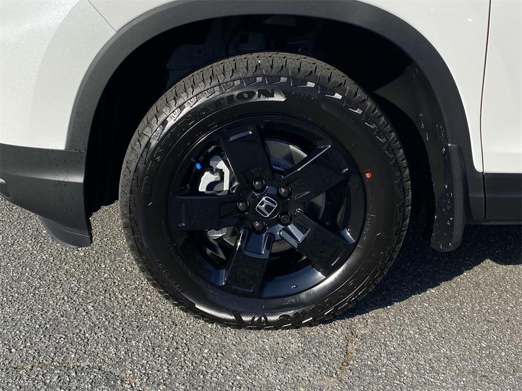 new 2025 Honda Ridgeline car, priced at $48,655