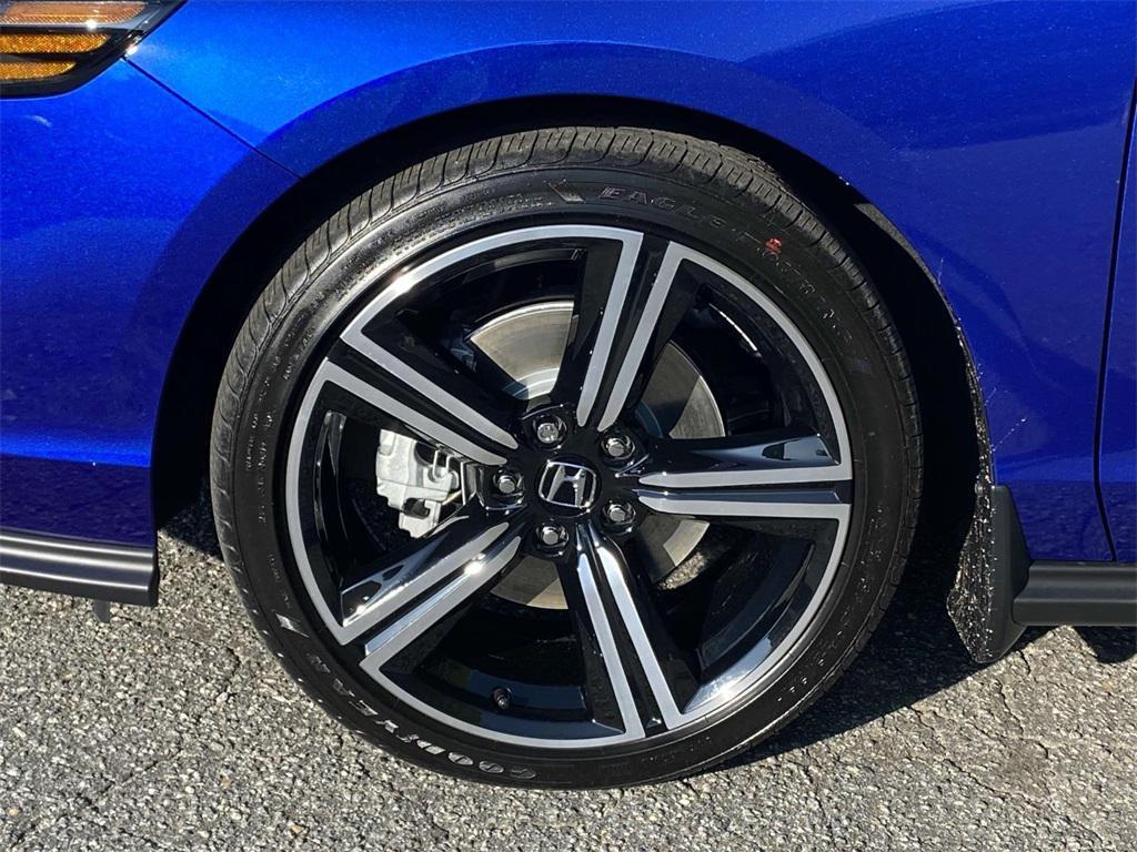 new 2025 Honda Accord Hybrid car, priced at $35,260