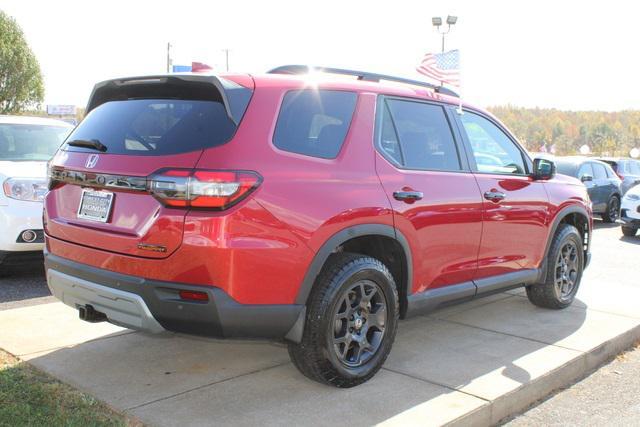 new 2025 Honda Pilot car, priced at $50,950