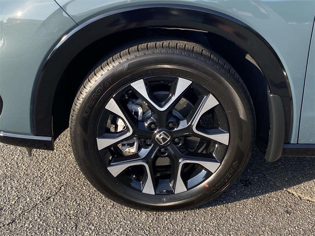 new 2026 Honda HR-V car, priced at $30,505