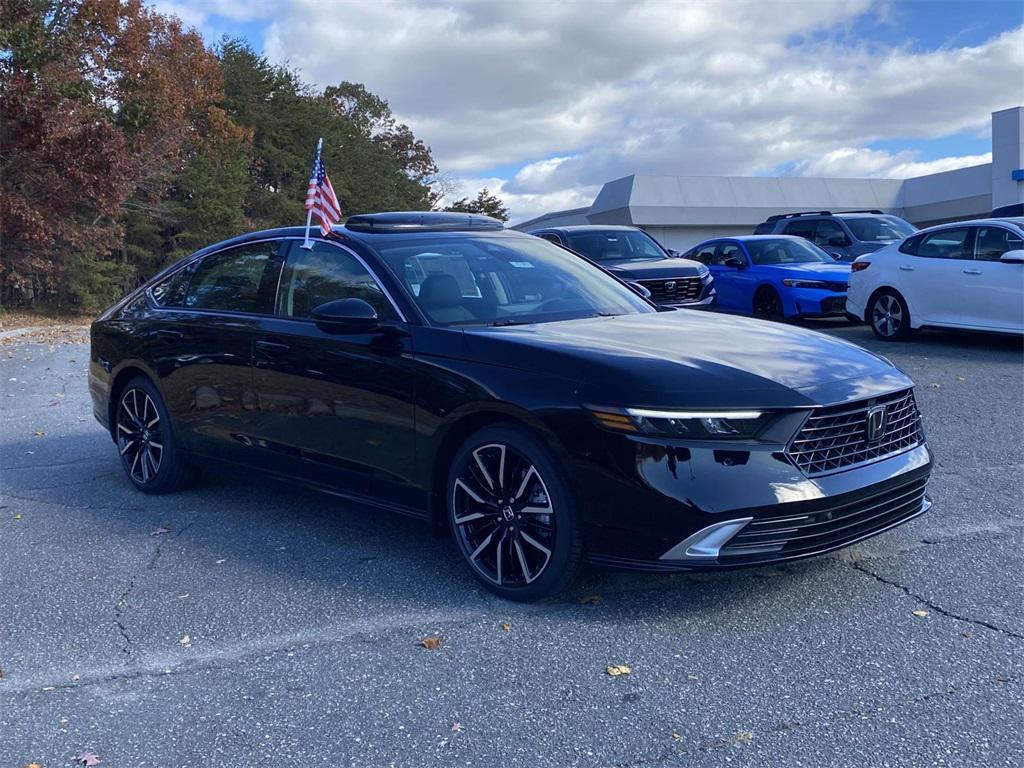 new 2025 Honda Accord Hybrid car, priced at $40,495