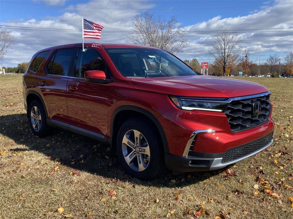 new 2025 Honda Pilot car, priced at $45,450