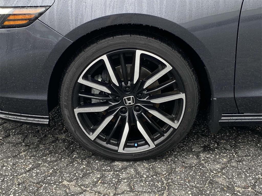 used 2023 Honda Accord Hybrid car, priced at $32,291