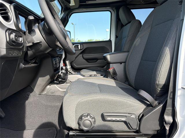 new 2026 Jeep Wrangler car, priced at $47,025