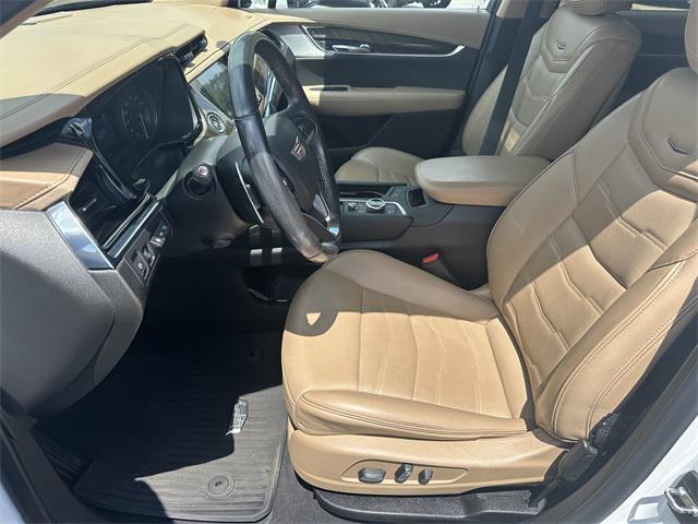 used 2021 Cadillac XT6 car, priced at $29,995