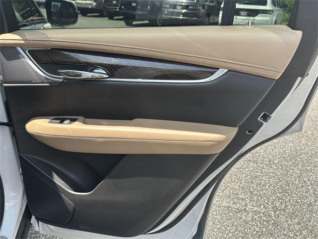 used 2021 Cadillac XT6 car, priced at $29,995
