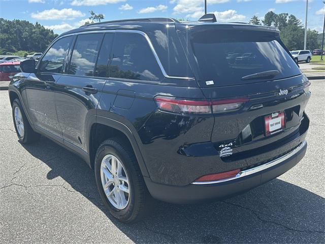 new 2025 Jeep Grand Cherokee car, priced at $38,662