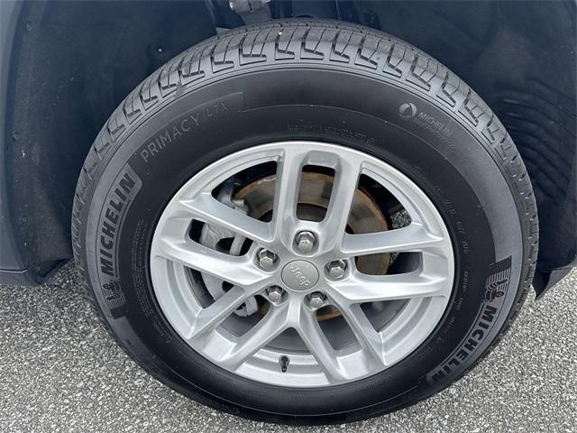 used 2024 Jeep Grand Cherokee car, priced at $37,451