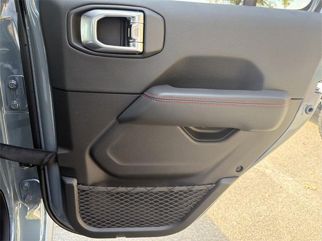 new 2026 Jeep Gladiator car, priced at $53,820