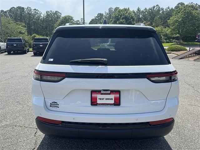 new 2025 Jeep Grand Cherokee car, priced at $36,291
