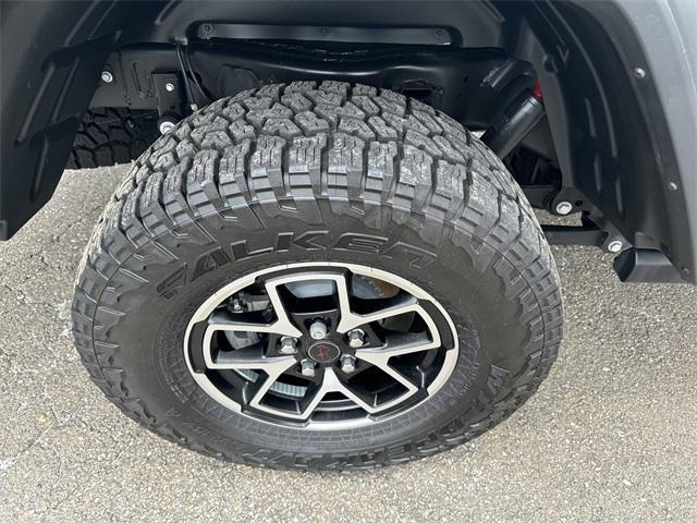 used 2024 Jeep Gladiator car, priced at $43,990