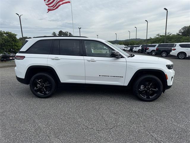 used 2024 Jeep Grand Cherokee car, priced at $40,991