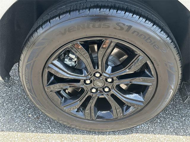 used 2024 Ford Edge car, priced at $25,995