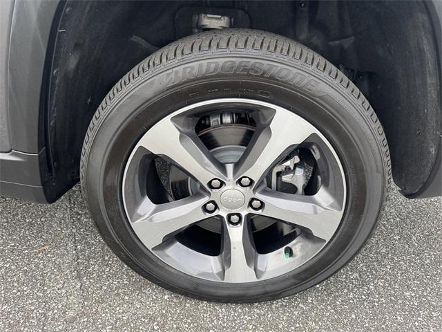 used 2024 Jeep Grand Cherokee L car, priced at $44,881