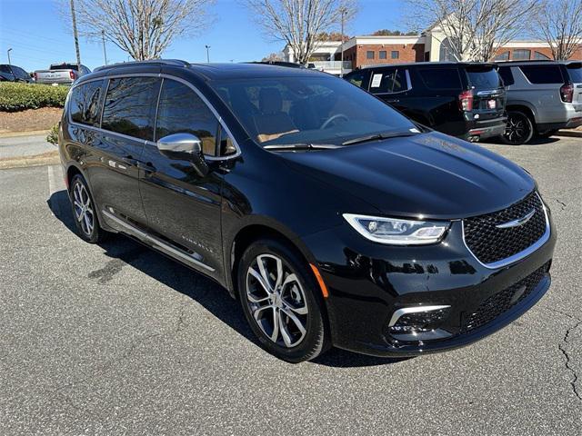 new 2025 Chrysler Pacifica car, priced at $53,625