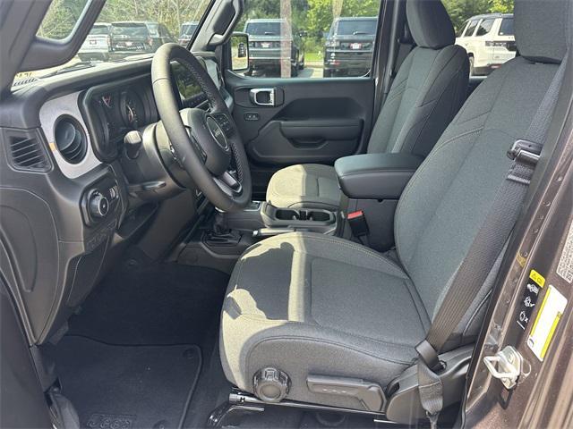 new 2025 Jeep Wrangler car, priced at $43,780