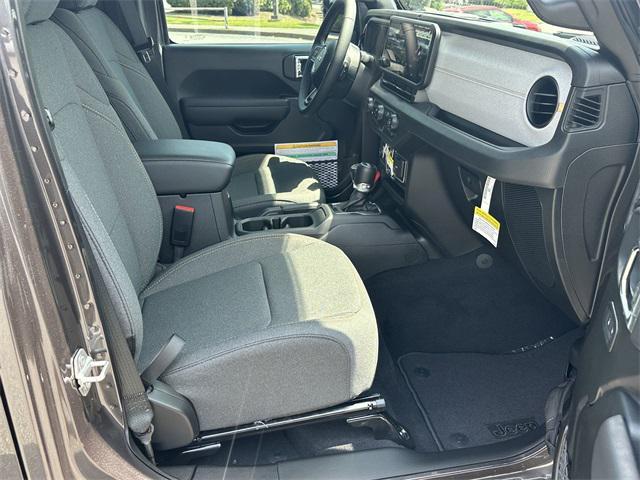 new 2025 Jeep Wrangler car, priced at $43,780