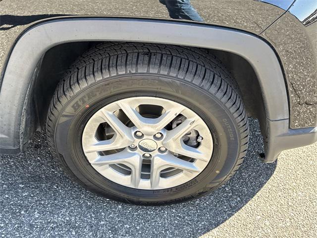 used 2019 Jeep Compass car, priced at $15,550