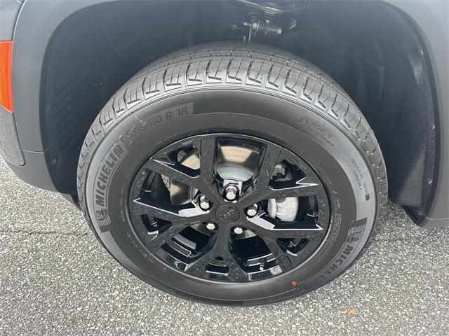 new 2025 Jeep Grand Cherokee car, priced at $39,730