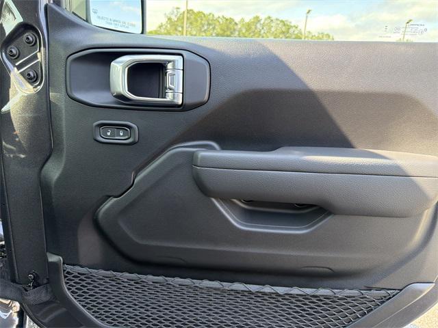 new 2026 Jeep Wrangler car, priced at $42,225