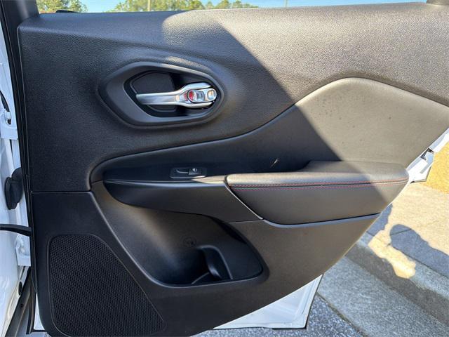 used 2022 Jeep Cherokee car, priced at $22,725