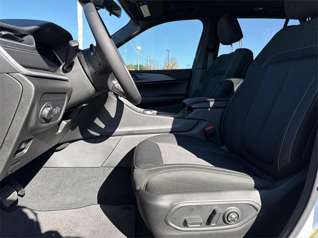 new 2025 Jeep Grand Cherokee car, priced at $35,575