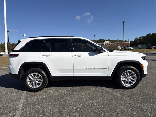 new 2025 Jeep Grand Cherokee car, priced at $35,575