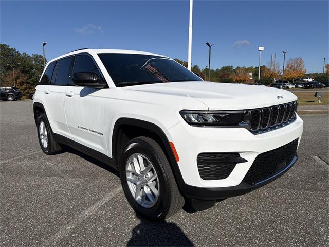 new 2025 Jeep Grand Cherokee car, priced at $35,575