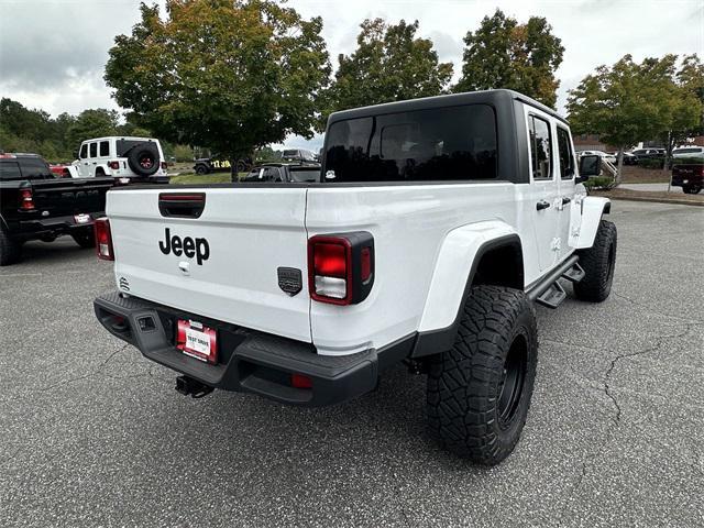 new 2024 Jeep Gladiator car, priced at $59,198