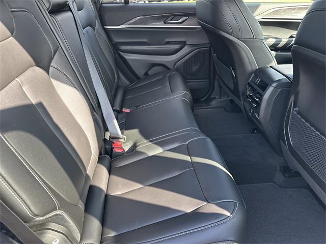 new 2025 Jeep Grand Cherokee car, priced at $43,645