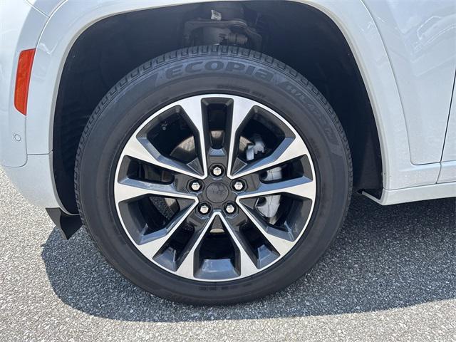 used 2024 Jeep Grand Cherokee car, priced at $48,990