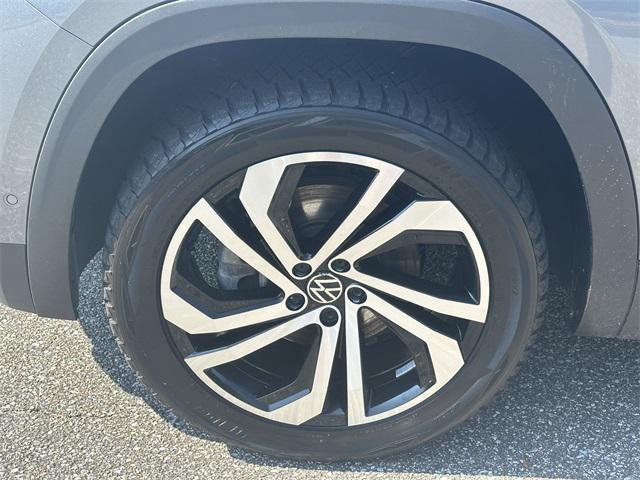 used 2021 Volkswagen Atlas car, priced at $31,135
