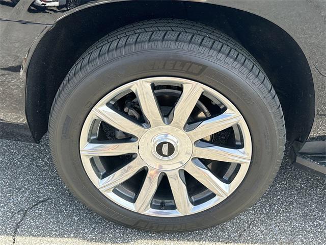 used 2023 Cadillac Escalade ESV car, priced at $86,990