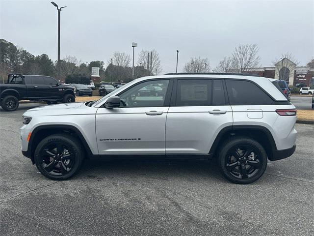 new 2025 Jeep Grand Cherokee car, priced at $43,670